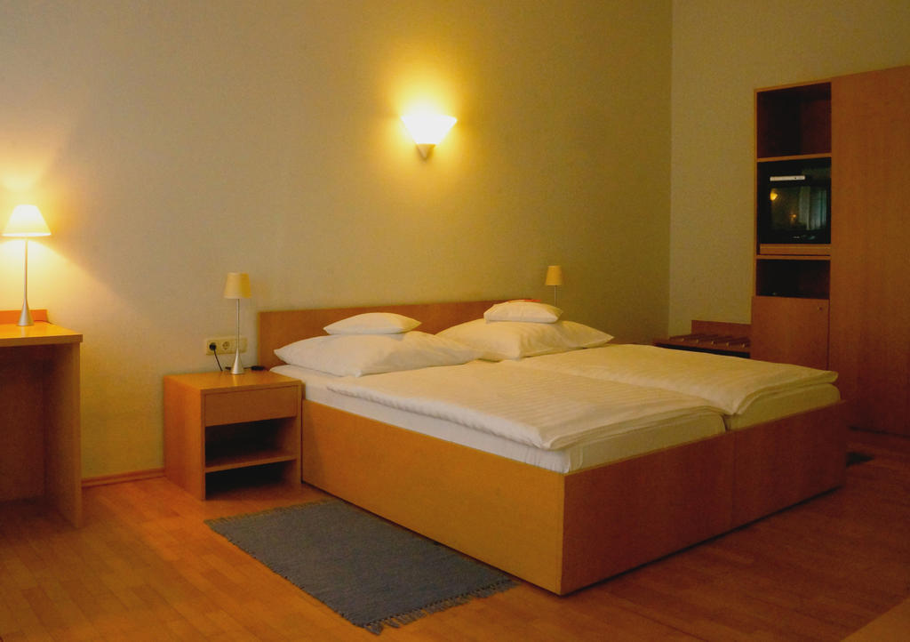Hotel Zum Scheppen Eck Wiesbaden Pokój zdjęcie